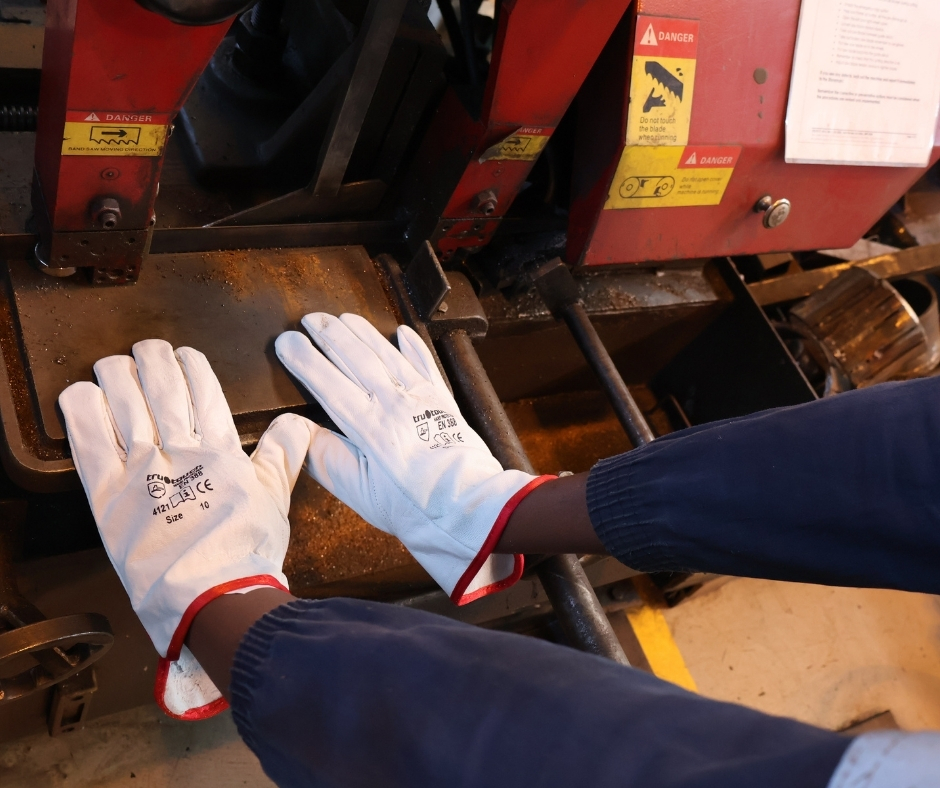 5 Hand Safety Rules That Prevent Serious Injuries at Work 5 Meet our Boilermaker Mbongiseni Zulu 1